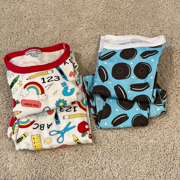 Set of two Magnolia Pima Cotton Pajamas, size 8 - Picture 4 of 4